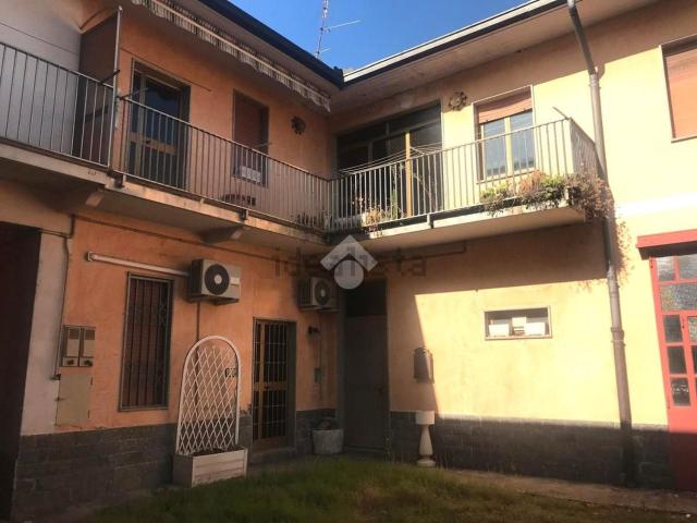 Casa in vendita a Cesano Maderno, Binzago Casa in vendita a Cesano Maderno, Binzago