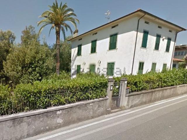 Casa in vendita a Uzzano E Castello, Toscana