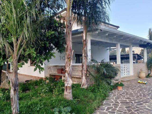 Casa in vendita a Torretta, Sicilia