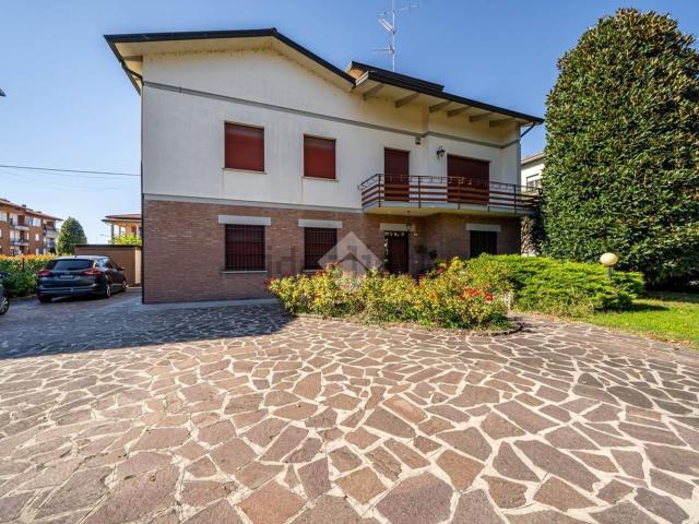 Casa in vendita a Re, Reggio Emilia