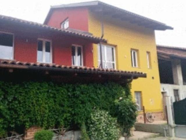 Casa in vendita a Piemonte, Asti