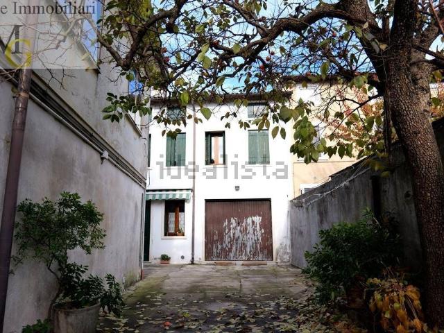 Casa in vendita a Monteforte D'alpone, Veneto