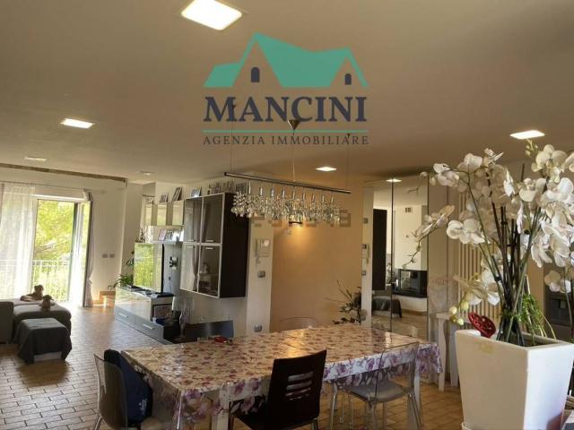 Casa in vendita a Borgo Minonna, Marche