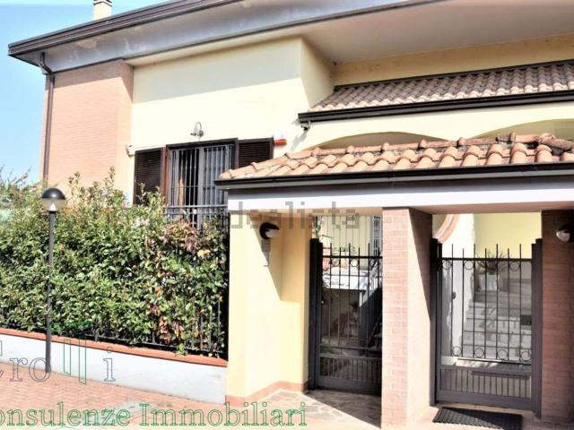 Casa in vendita a Casorate Primo, Lombardia