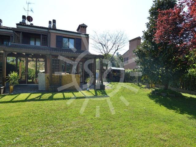 Casa in vendita a Unione Terre di Pianura, Granarolo Dell'emilia