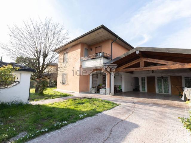 Casa in vendita a Leno, Lombardia