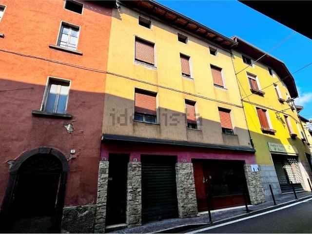 Casa in vendita a Comunità montana della valle Camonica, Angolo Terme