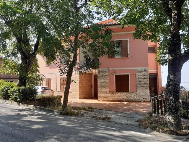 Casa in vendita a Marche, Macerata