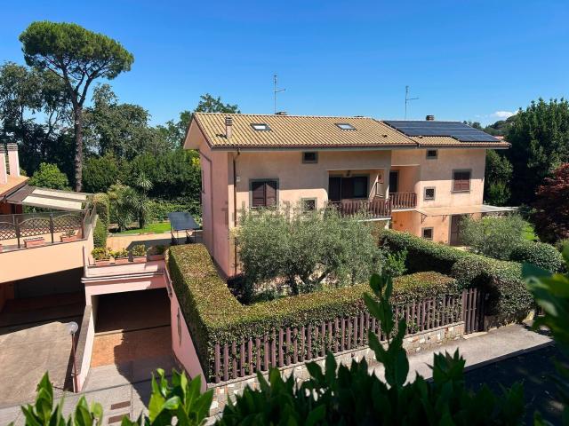 Casa in vendita a Roma Capitale, Lazio