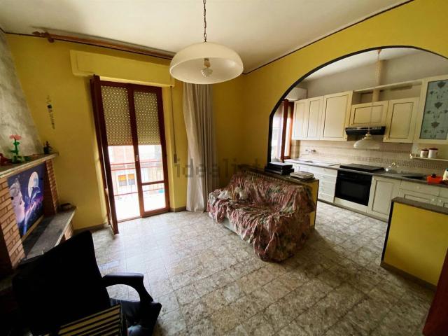 Casa in vendita a Di Contro, Marche