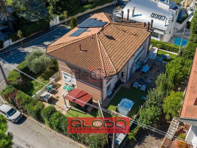 Casa in vendita a Ponte Abbadesse, Cesena