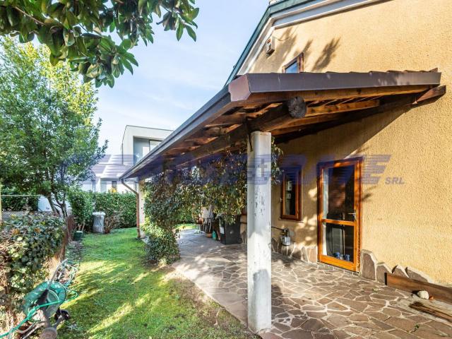 Casa in vendita a Rovagnasco, Segrate