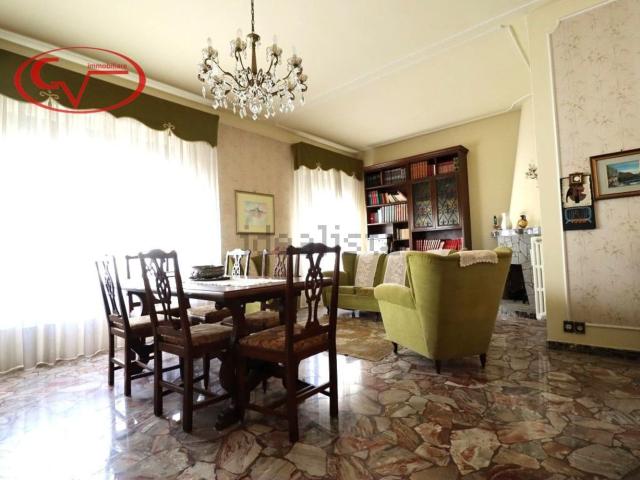 Casa in vendita a Montevarchi, Toscana