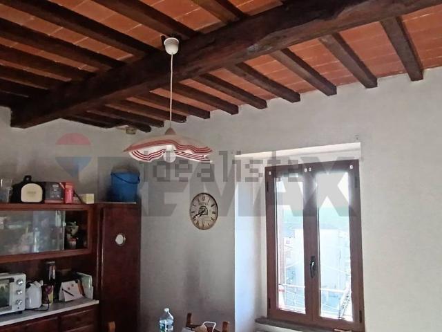 Casa in vendita a Fossato Di Vico, Umbria