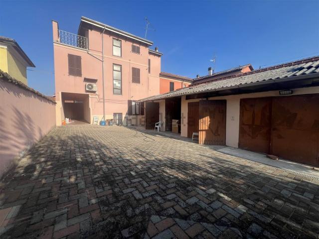 Casa in vendita a Giarona, Piacenza