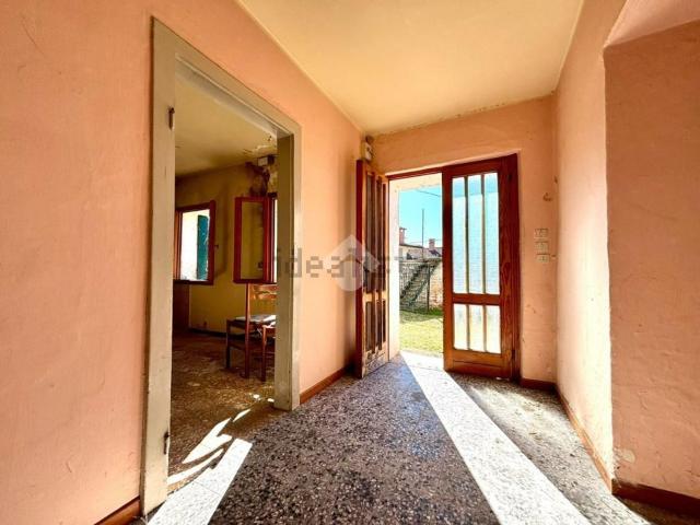 Casa in vendita a Valdobbiadene, Veneto