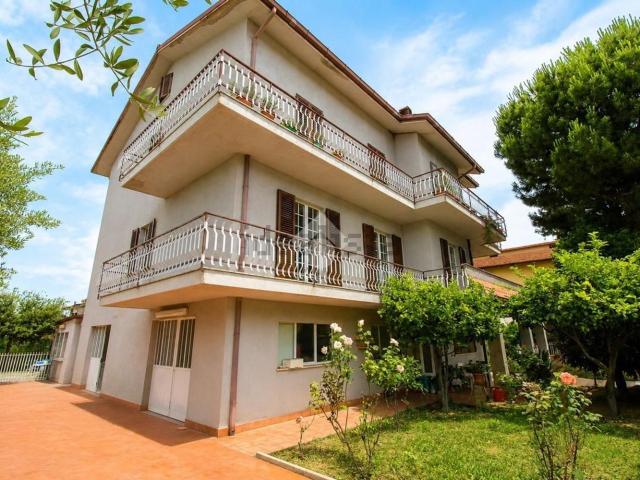 Casa in vendita a Marche, Ancona