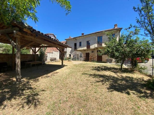 Casa in vendita a Piemonte, Asti