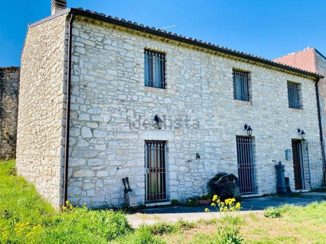 Casa in vendita a Guardiaregia, Molise
