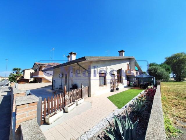 Casa in vendita a Pincara, Veneto