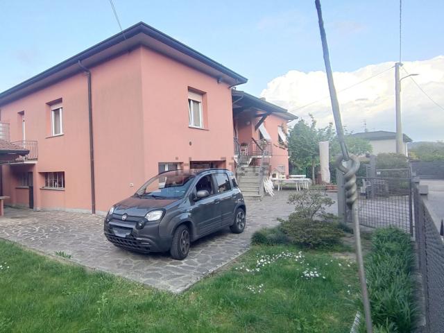 Casa in vendita a Case Nuove, Ispra