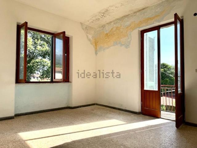 Casa in vendita a Castagnola, Marina Di Massa