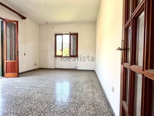 Casa in vendita a Romagnano, Marina Di Massa