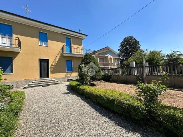 Casa in vendita a Valera di Sopra, Carugate