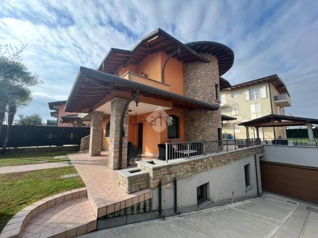 Casa in vendita a Bolgare, Lombardia