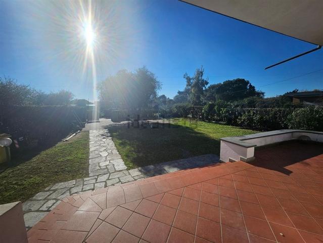 Casa in vendita a Poggiolo, Marina Di Massa