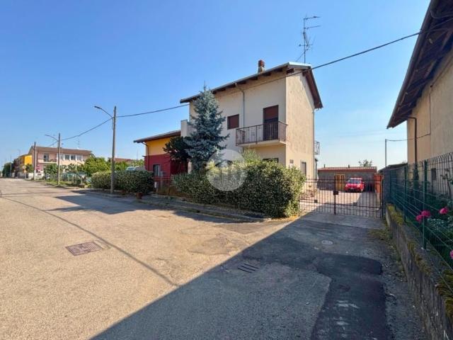 Casa in vendita a L'Isola, Vercelli