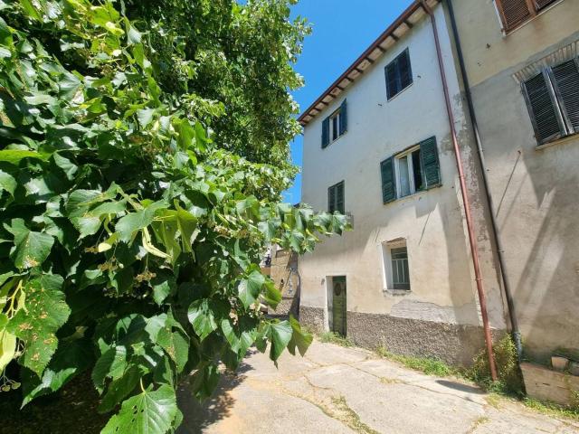 Casa in vendita a Deruta, Umbria