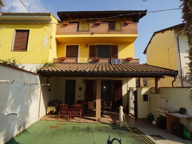 Casa in vendita a Cassolnovo, Pavia