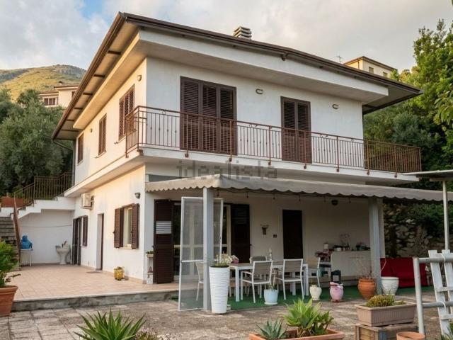 Casa in vendita a Castellone, Formia