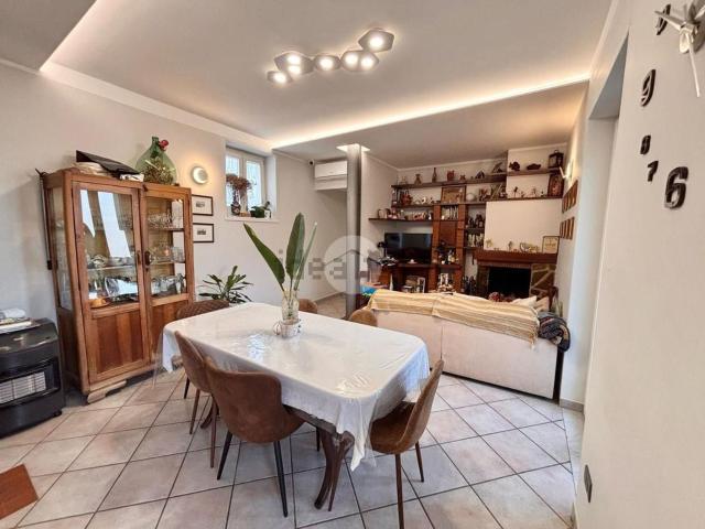 Casa in vendita a Sant'Antonio Abate, Napoli