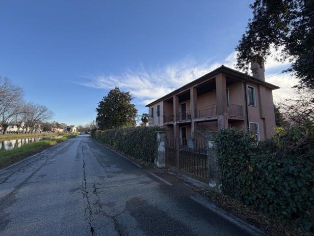 Casa in vendita a Mira Taglio, Veneto