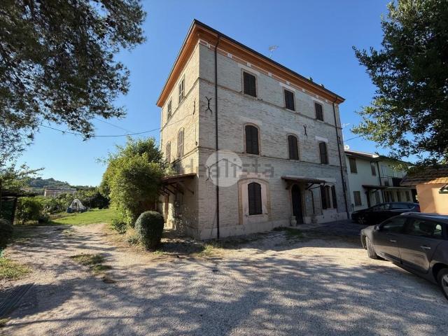 Casa in vendita a Rosciano, Marche