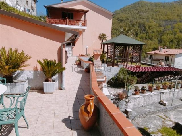 Casa in vendita a Carrara, Toscana