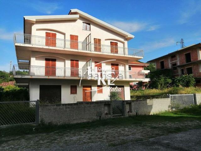 Casa in vendita a Calabria, Cosenza