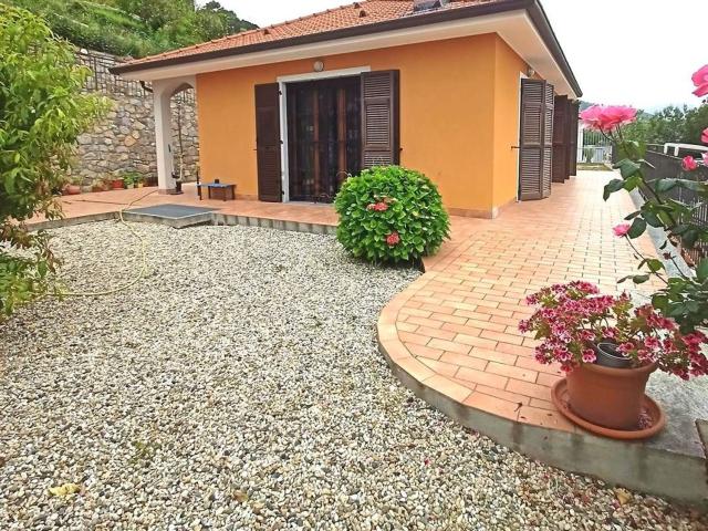 Casa in vendita a Camporosso mare, Camporosso