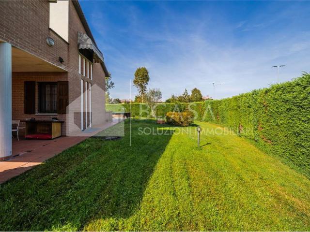 Casa in vendita a Castelnuovo Rangone, Modena