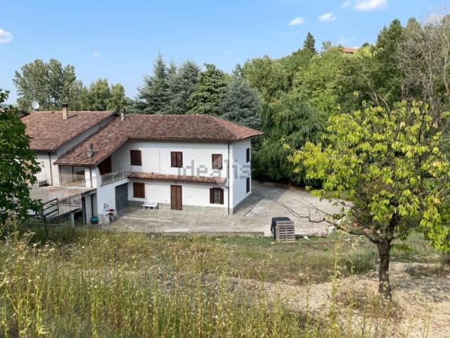 Casa in vendita a Canelli, Asti