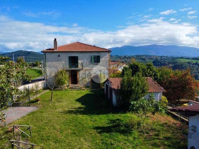 Casa in vendita a San Giorgio, Tarano