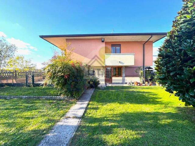 Casa in vendita a Marudo, Lombardia