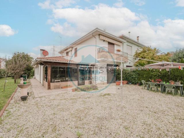 Casa in vendita a Salzano, Venezia