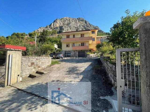 Casa in vendita a Foglianise, Campania