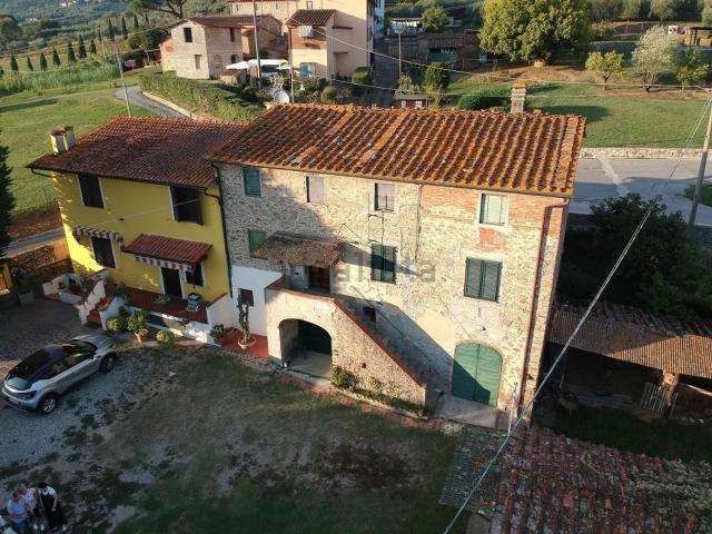 Casa in vendita a Tofori, Capannori