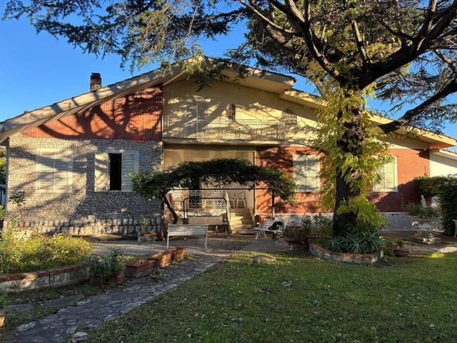 Casa in vendita a Gianola, Formia