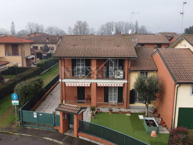 Casa in vendita a San Genesio Ed Uniti, Lombardia