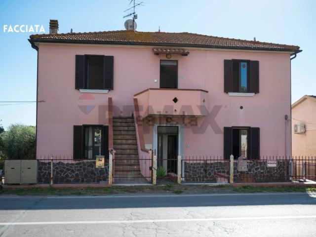 Casa in vendita a Roccastrada, Toscana
